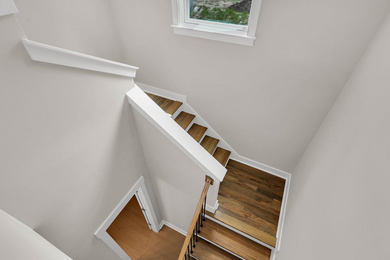 541 Spiral Ramp Court Photo 33