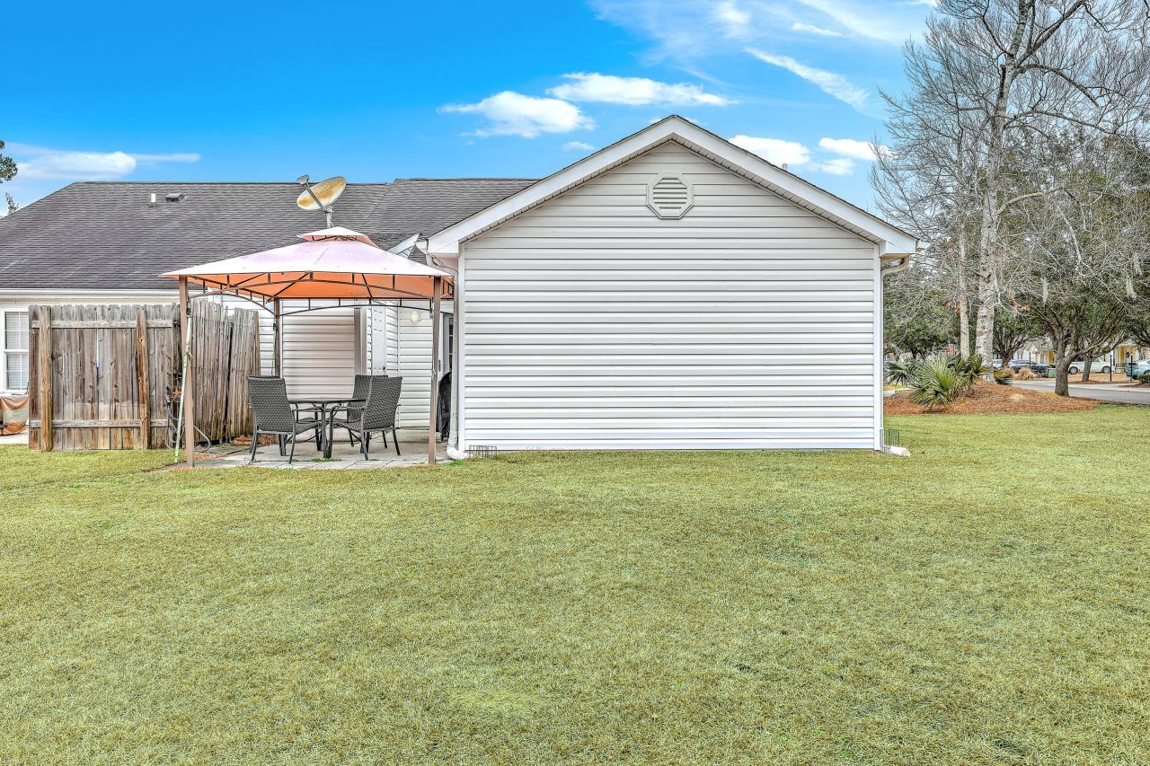 5201 Pomfret Street Photo 27