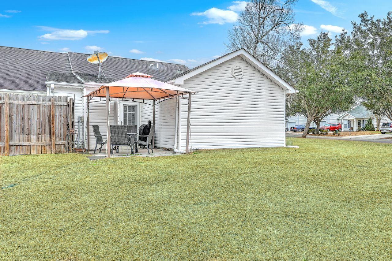 5201 Pomfret Street Photo 28