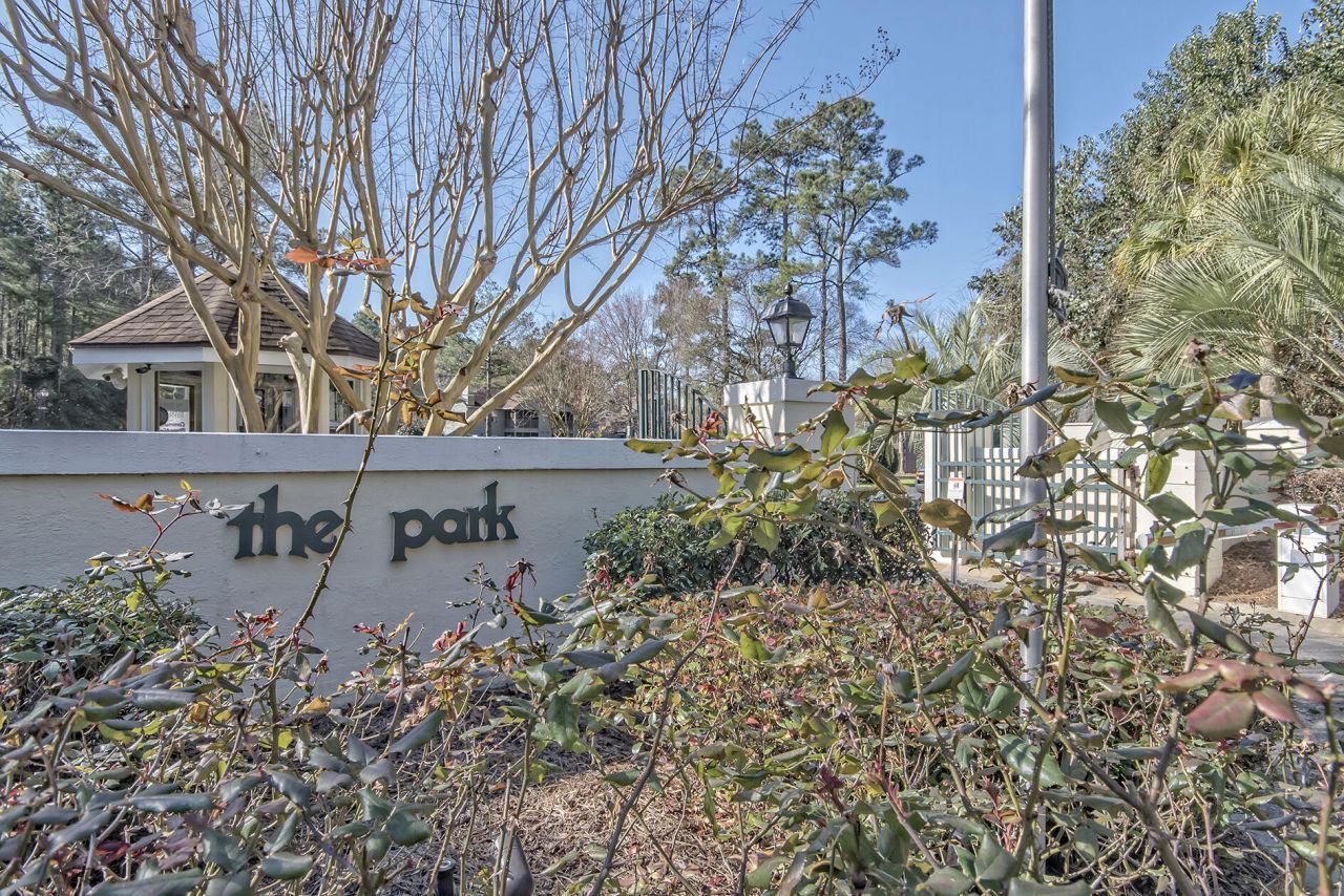 5201 Pomfret Street Photo 36