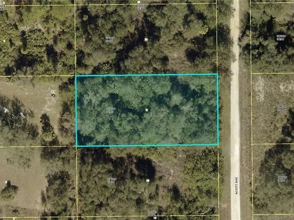 1817 Scott AVE, LEHIGH ACRES, FL 33972