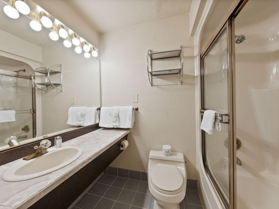 Property Image 118