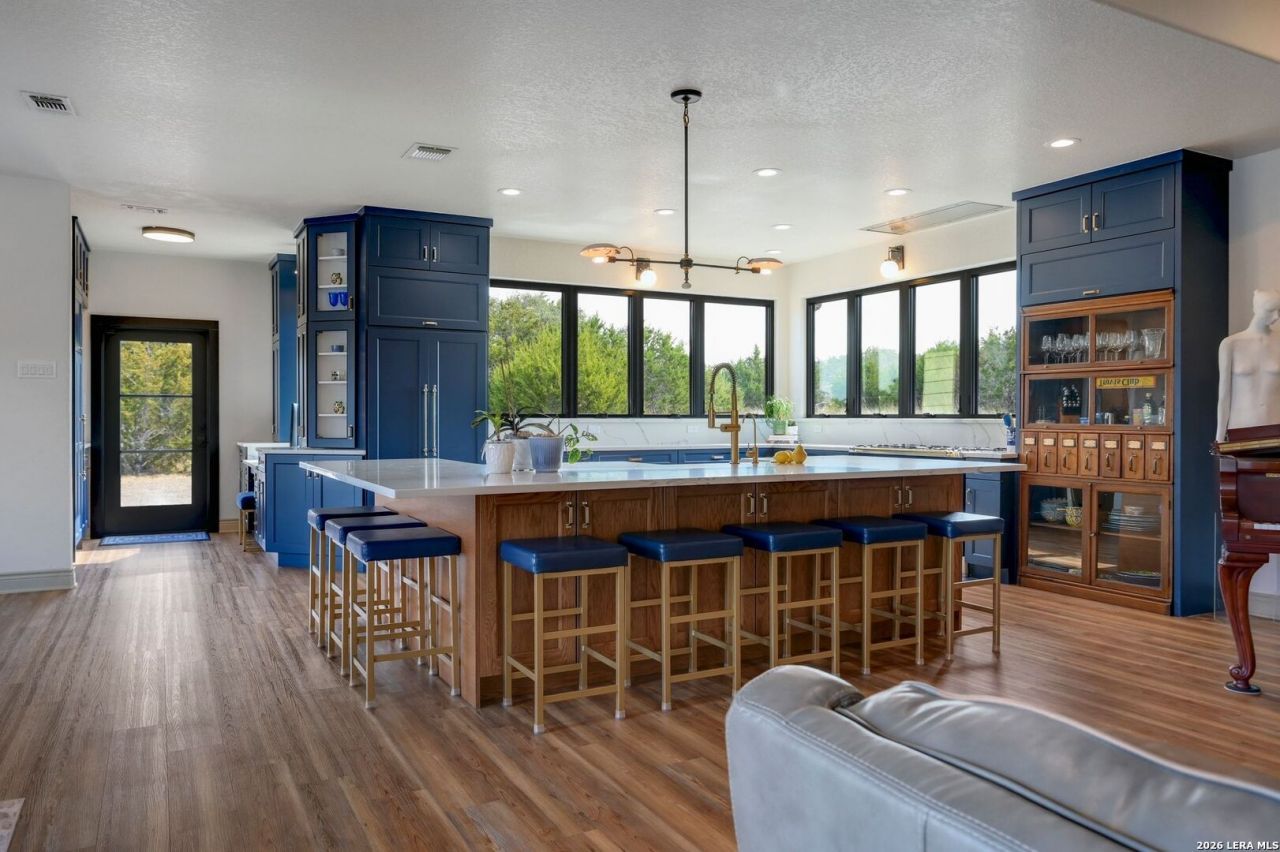 117 Las Nueves, Blanco, TX 78606 Main Photo