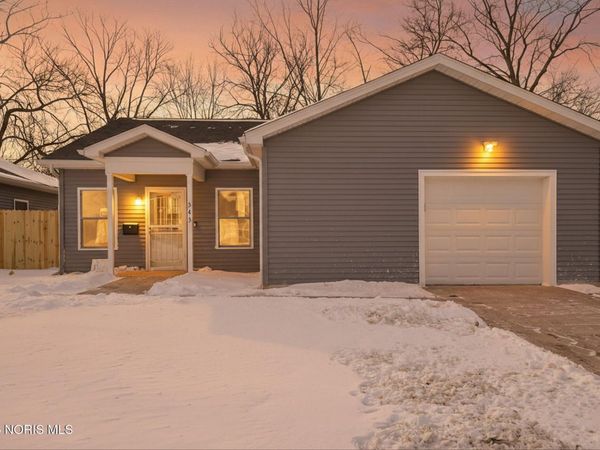 543 Lucas Street, Toledo, OH 43604