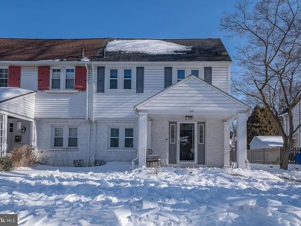 227 E HATHAWAY LANE, HAVERTOWN, PA 19083