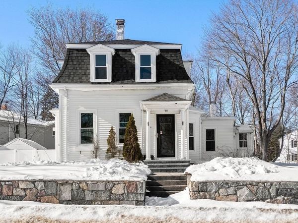 1104 Pleasant St, Weymouth, MA 02189