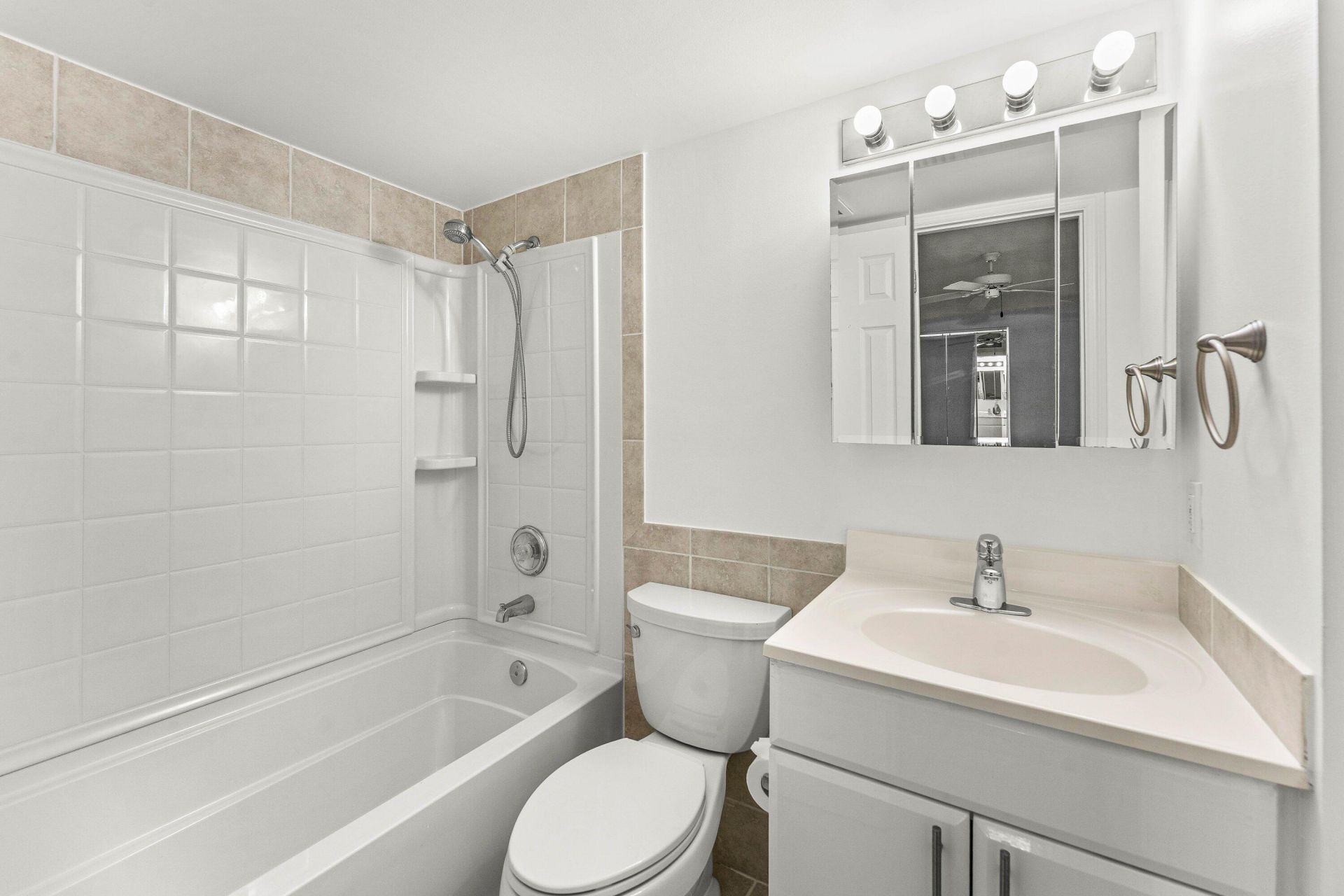 124 Shore Court, Unit 303, North Palm Beach, FL 33408 Photo