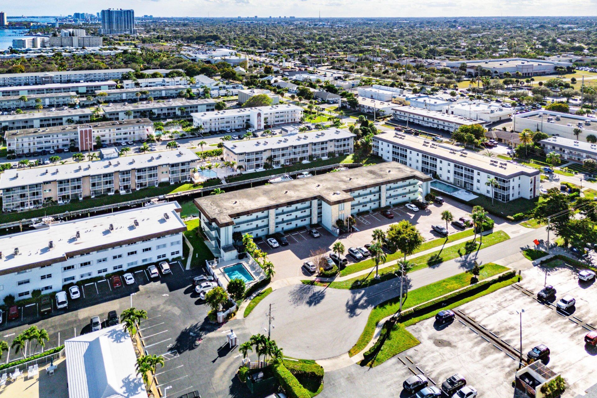 124 Shore Court, Unit 303, North Palm Beach, FL 33408 Photo