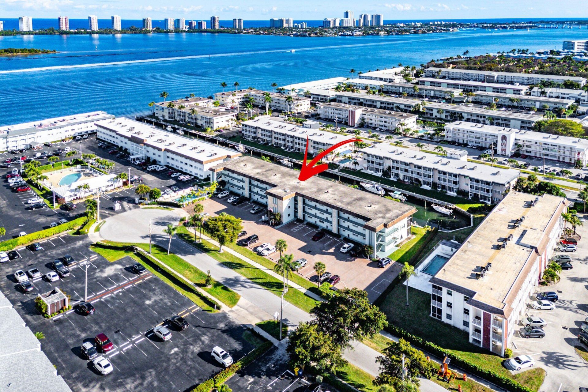 124 Shore Court, Unit 303, North Palm Beach, FL 33408 Photo