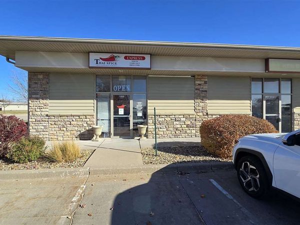 101 Windflower Ln, Unit 1100, Solon, IA 52333