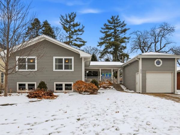 235 Cumnor Avenue, Glen Ellyn, IL 60137