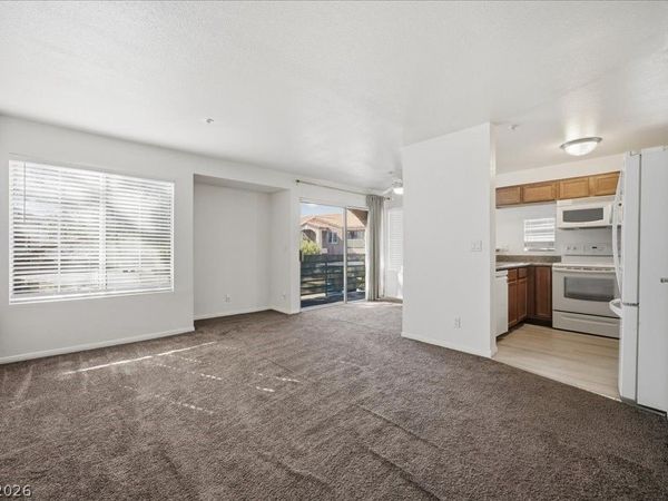 2110 Sealion Drive, Unit 201, Las Vegas, NV 89128