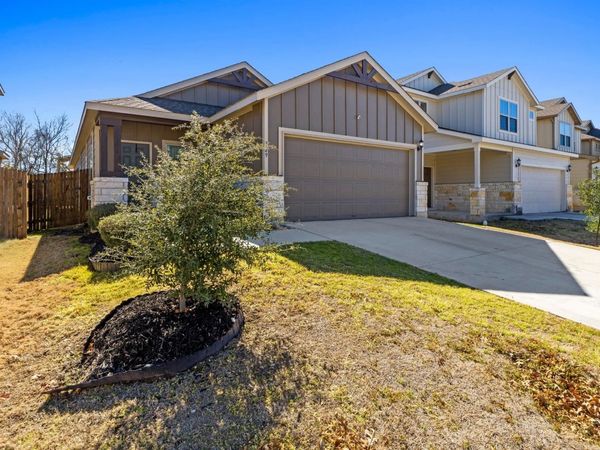 329 La Dera DR, Liberty Hill, TX 78642