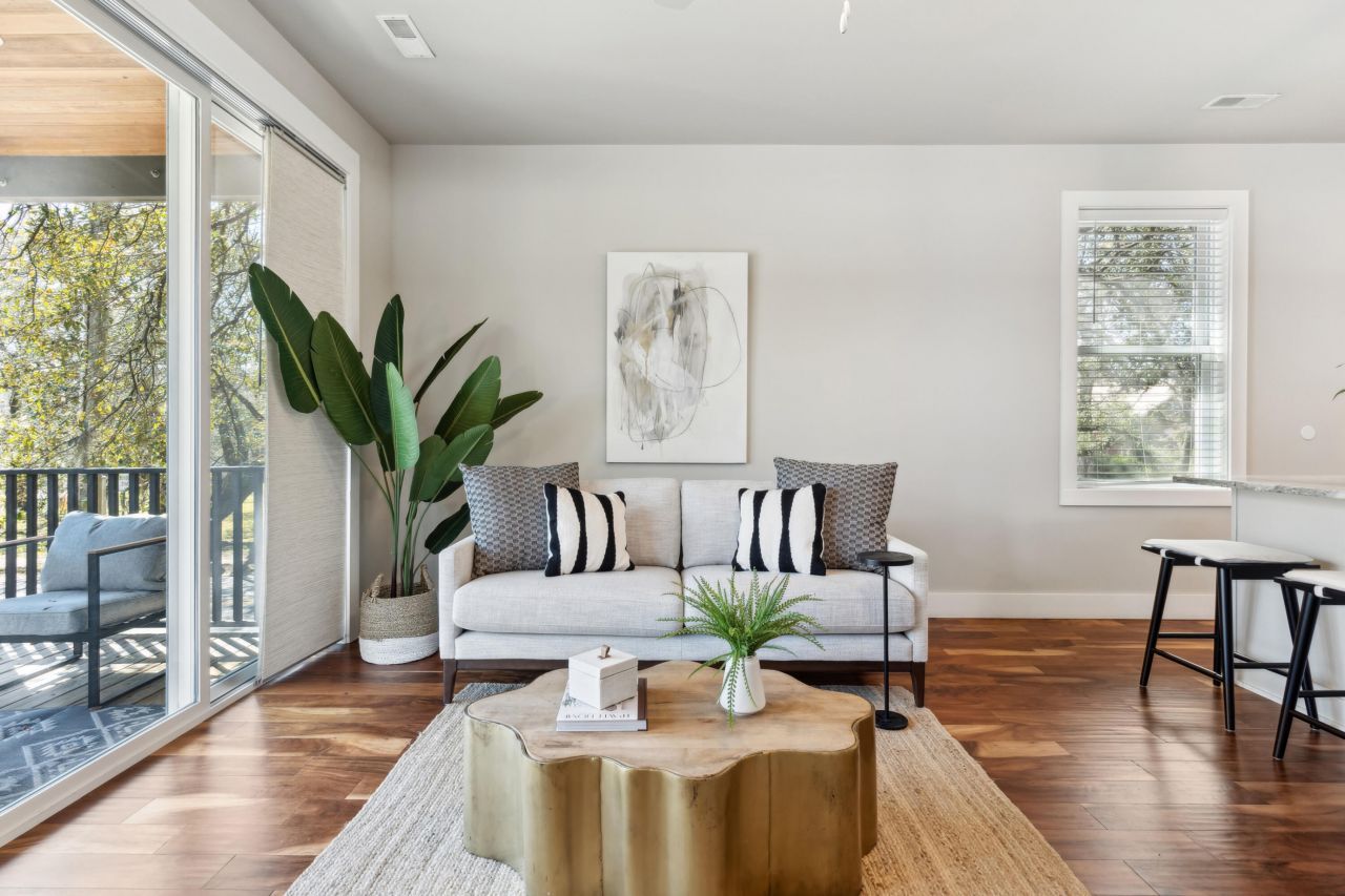 1981 Central Park Road Photo 11