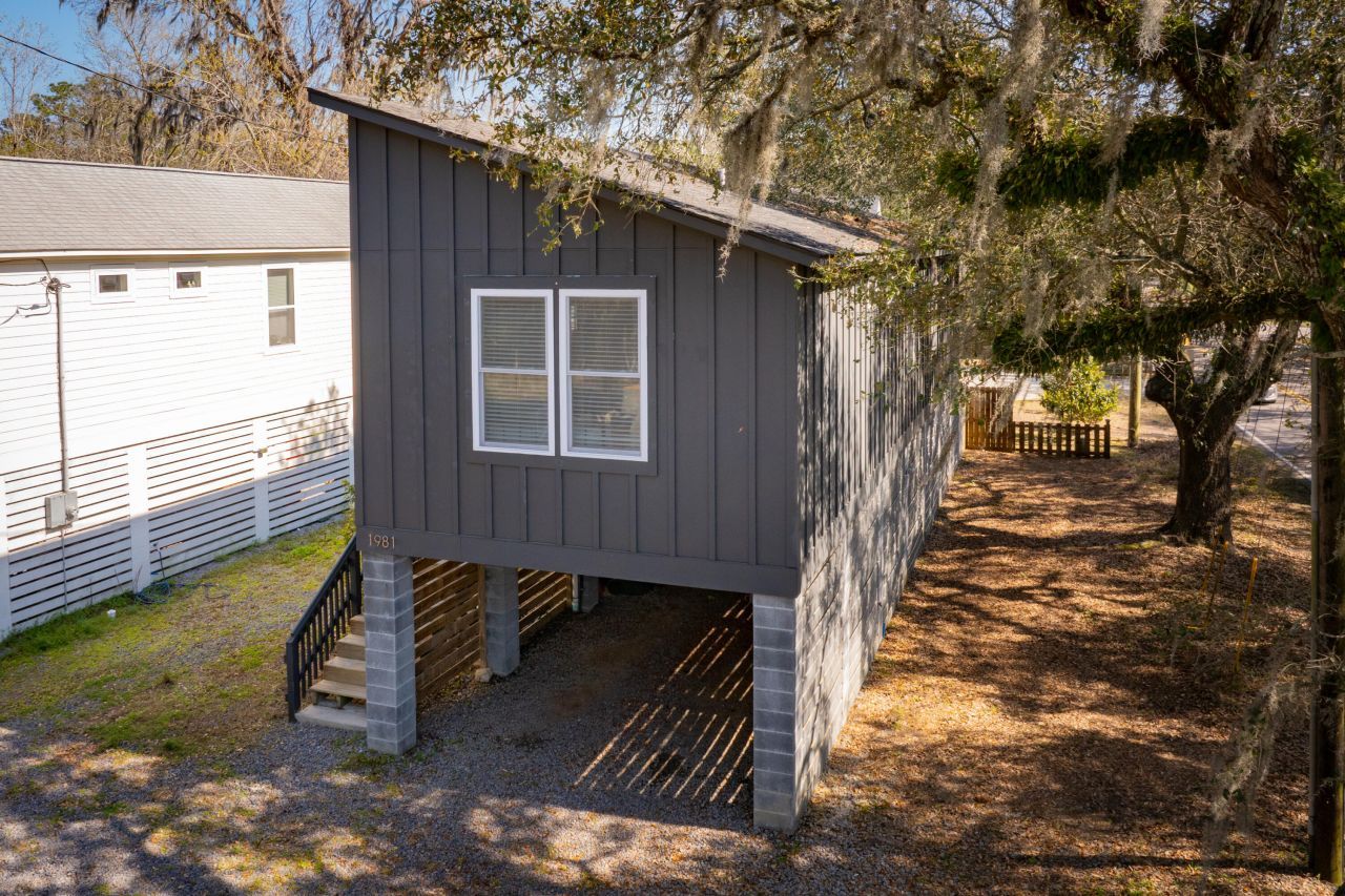 1981 Central Park Road Photo 30