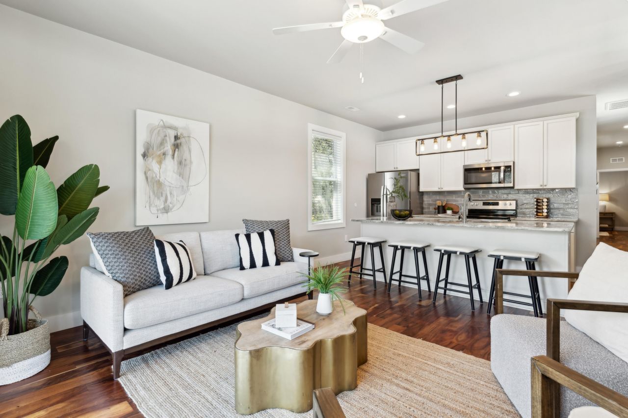 1981 Central Park Road Photo 4