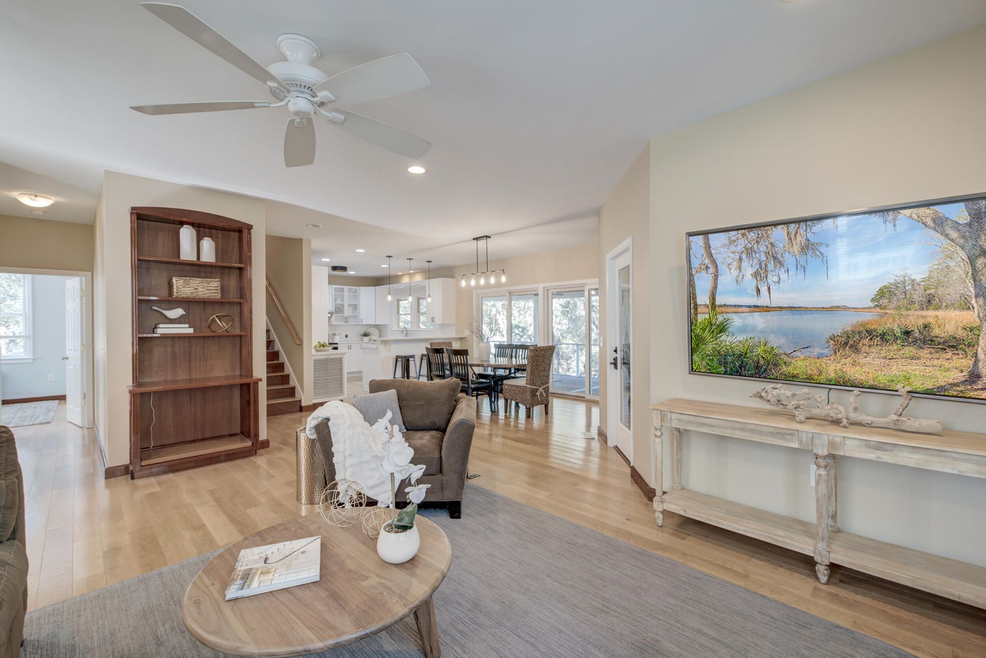 1527 Macoma Drive Photo 10