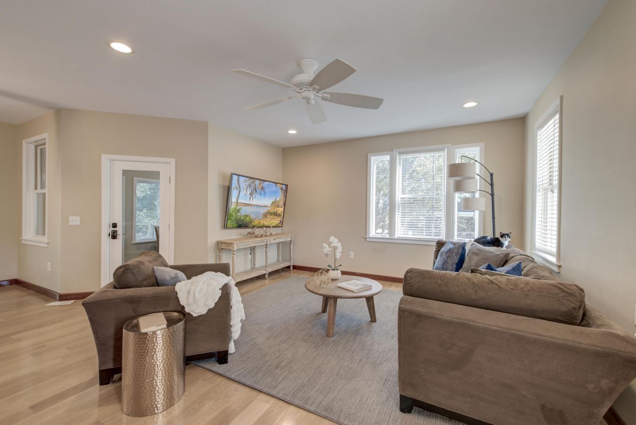 1527 Macoma Drive Photo 6