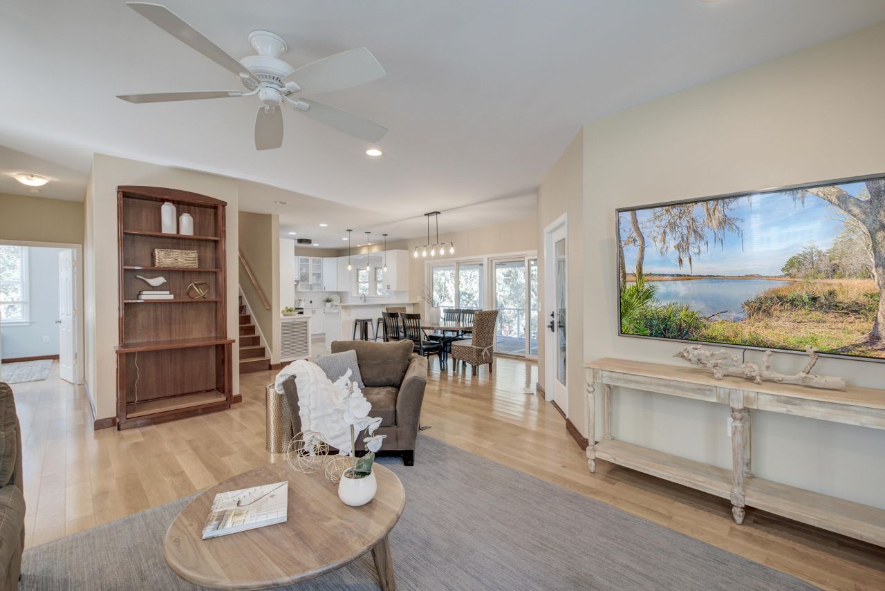 1527 Macoma Drive Photo 7