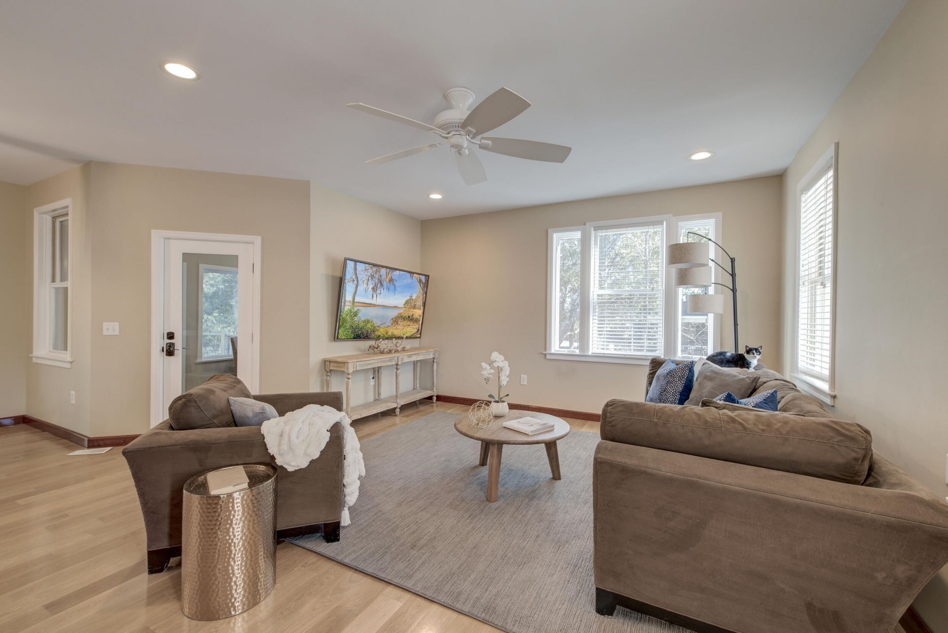 1527 Macoma Drive Photo 9