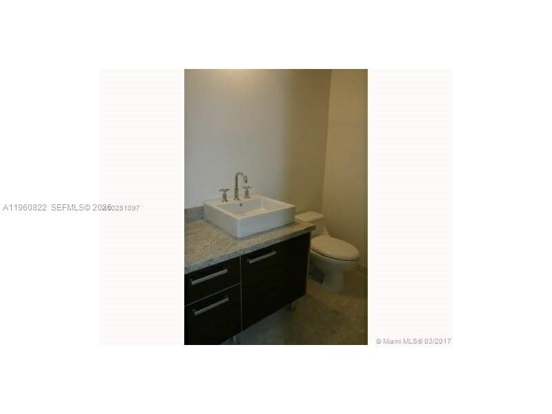 185 SW 7th St, Unit 2306, Miami, FL 33130 Photo