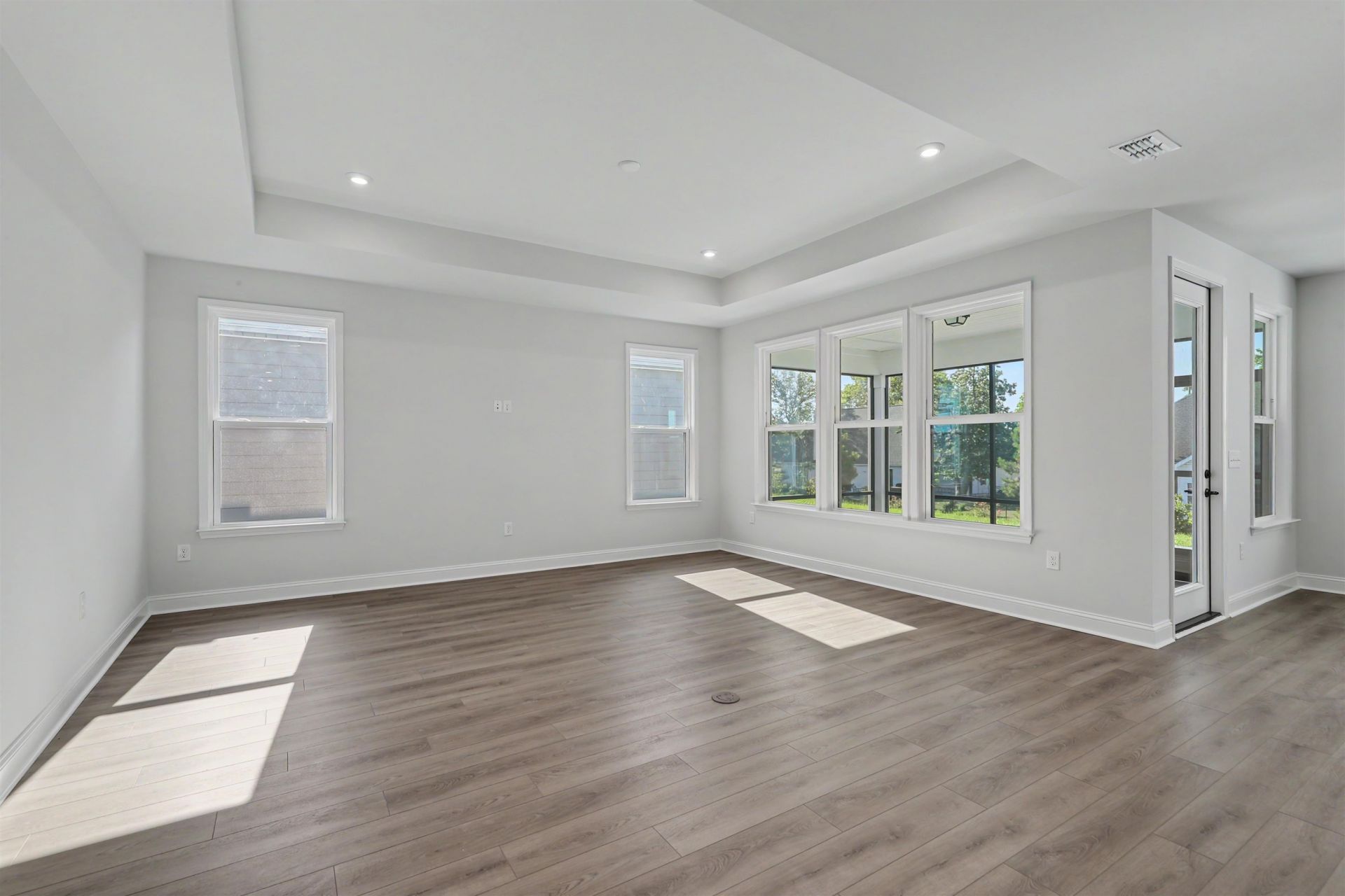 1505 Crested Iris Way Photo 17