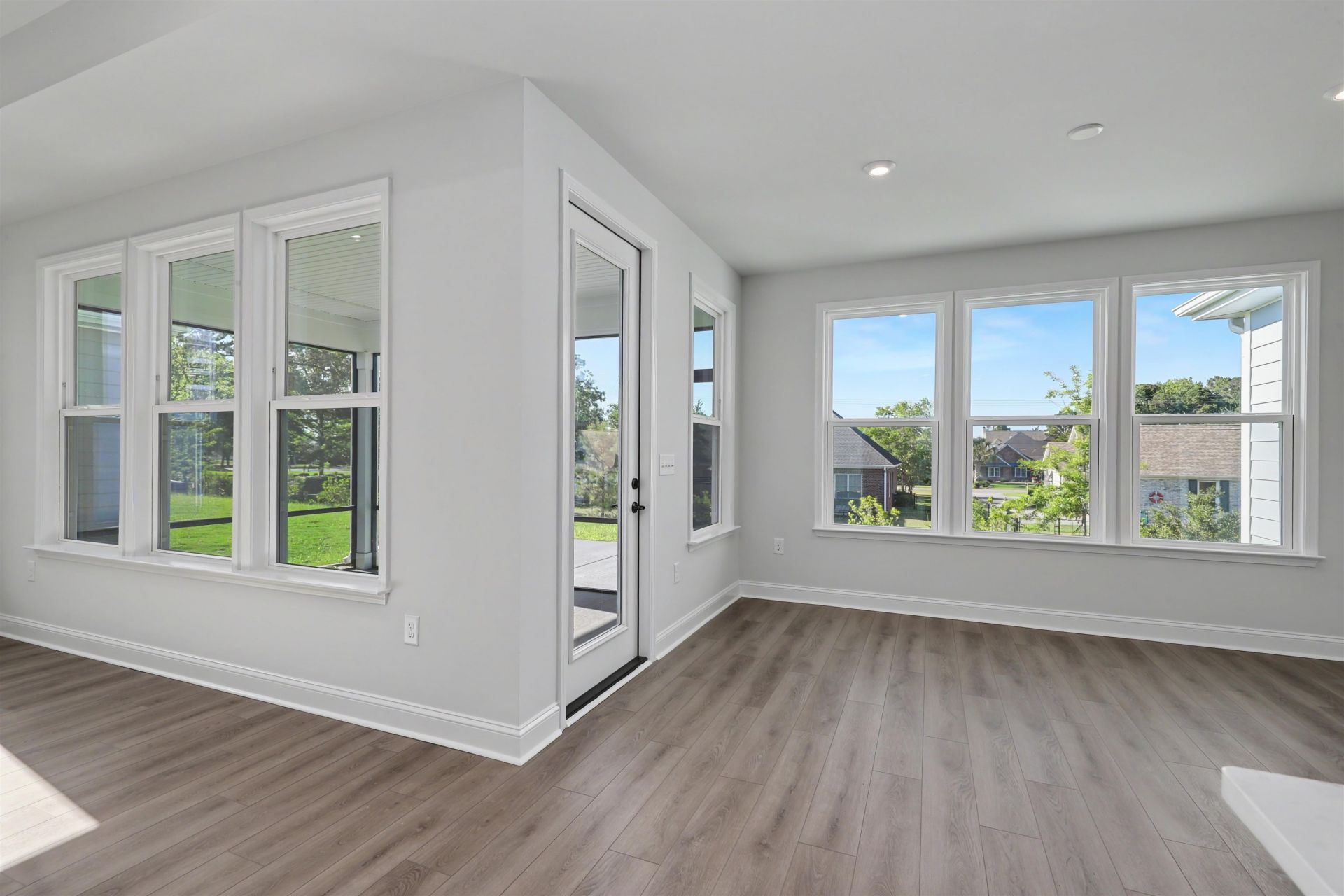 1505 Crested Iris Way Photo 18
