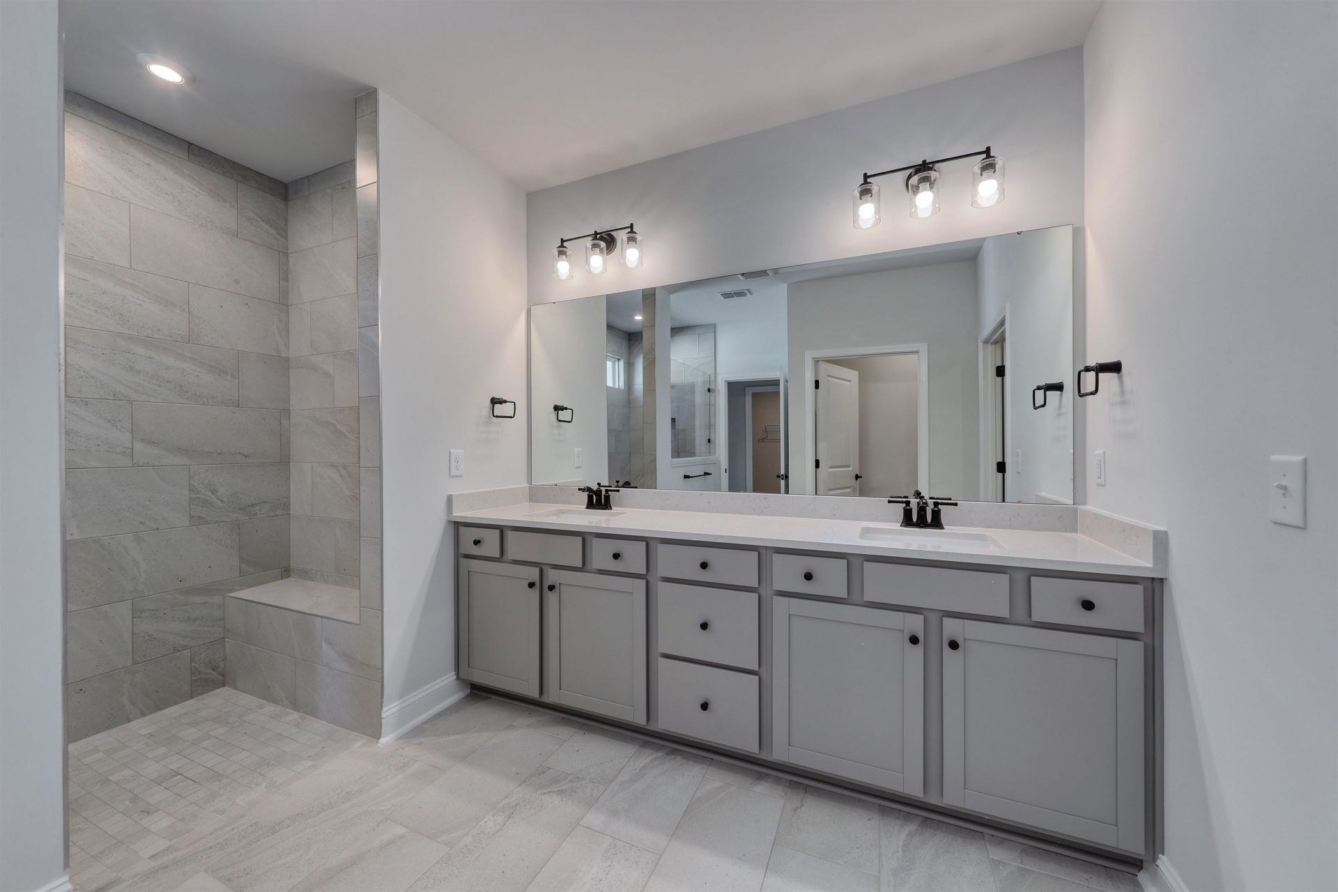 1505 Crested Iris Way Photo 24