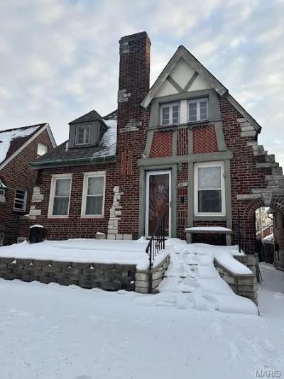 5722 Itaska Street, Saint Louis, MO 63109 Main Photo