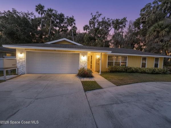 812 Indigo Court , Port Orange, FL 32129