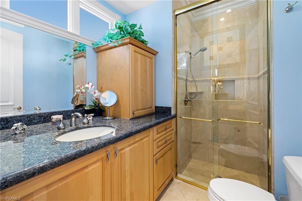 25 2nd Ave S, Naples, FL 34102 Photo