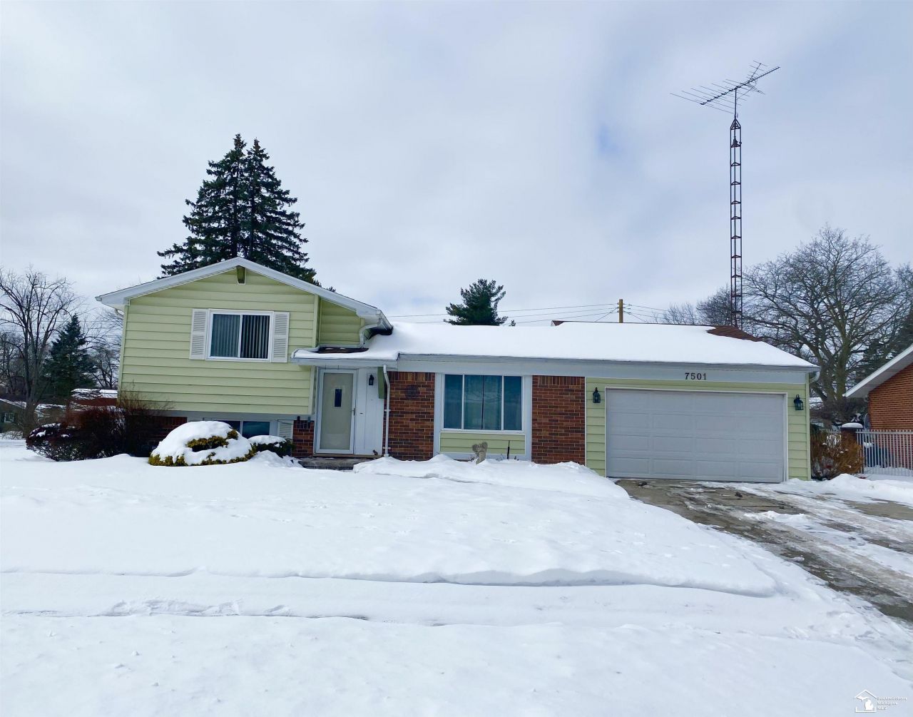 7501 Nottingham Drive, Lambertville, MI 48144 Main Photo