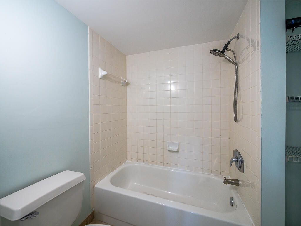 1020 Lake Shore Drive, Unit 202, Lake Park, FL 33403 Photo