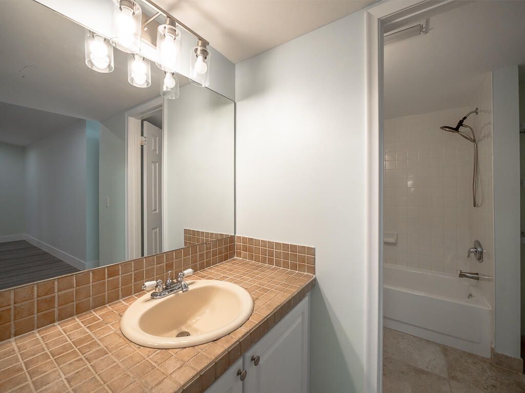 1020 Lake Shore Drive, Unit 202, Lake Park, FL 33403 Photo