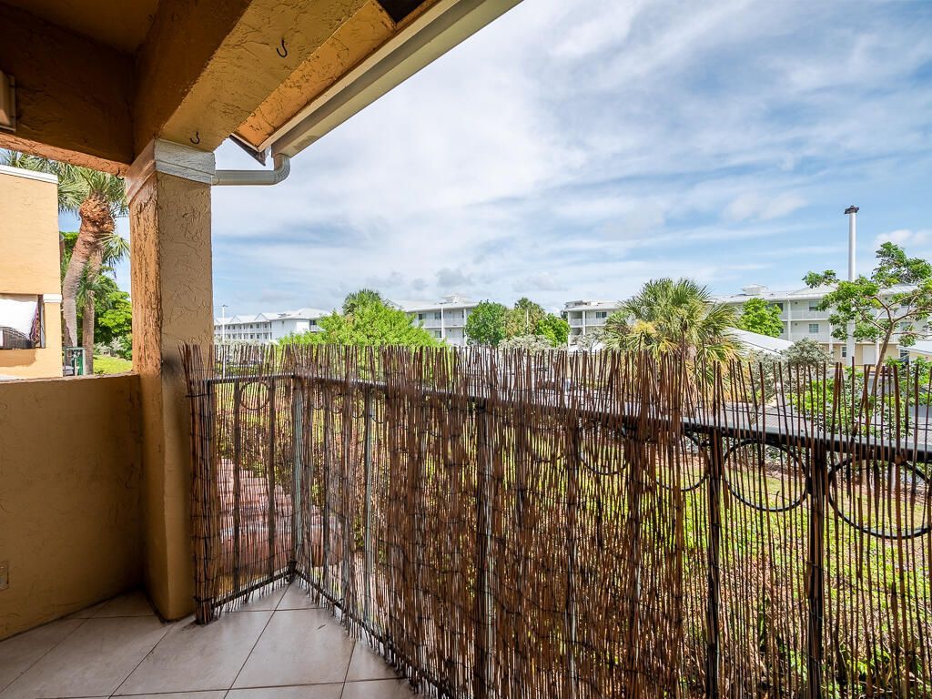 1020 Lake Shore Drive, Unit 202, Lake Park, FL 33403 Photo