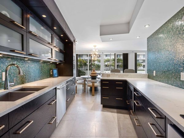 130 Sunrise Avenue, Unit 201, Palm Beach, FL 33480