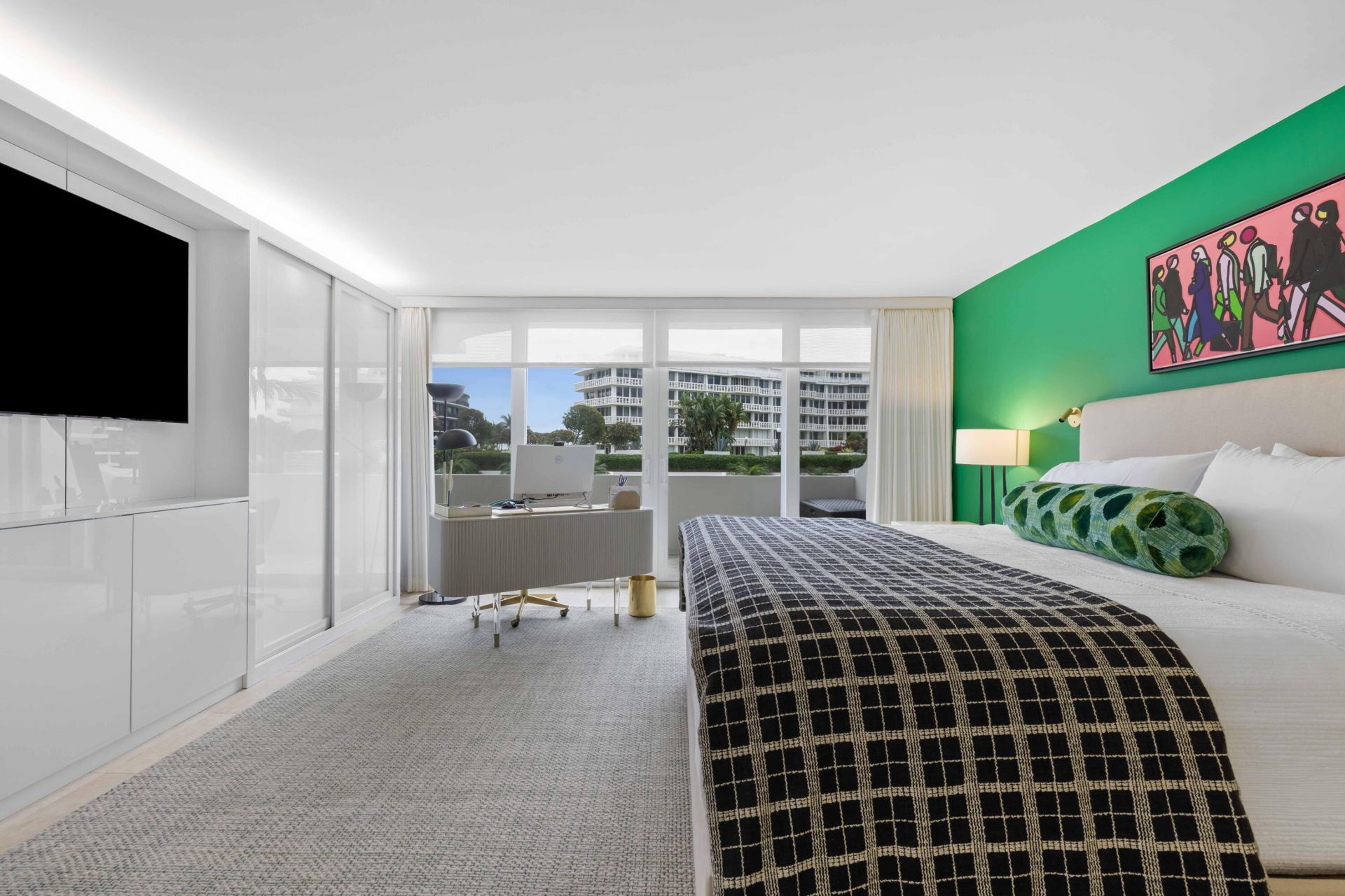 130 Sunrise Avenue, Unit 201, Palm Beach, FL 33480 Photo