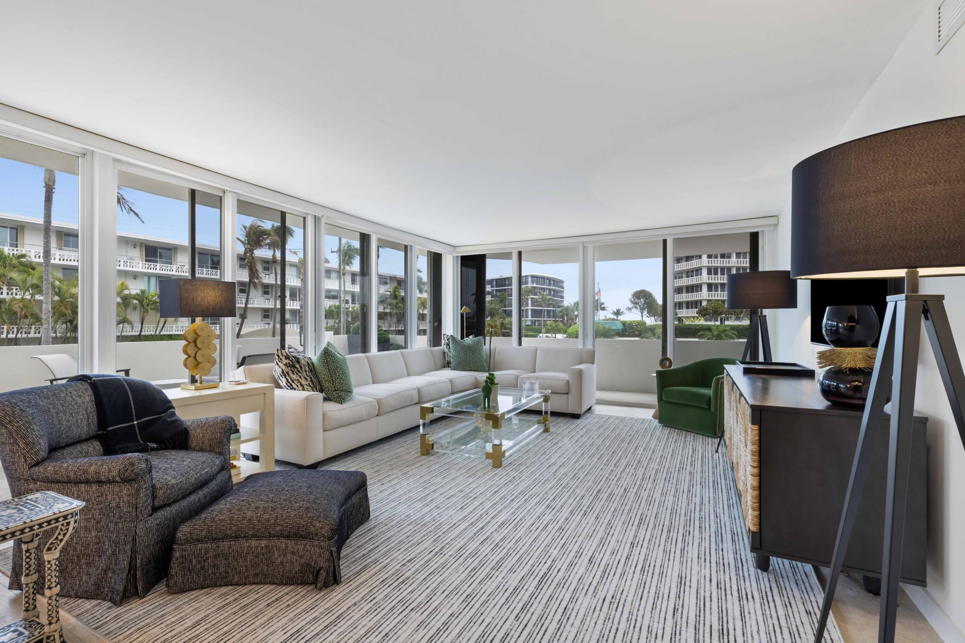 130 Sunrise Avenue, Unit 201, Palm Beach, FL 33480 Photo