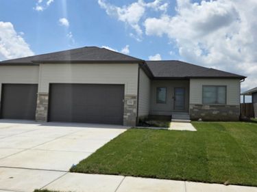731 W 24th Circle, Wahoo, NE 68066