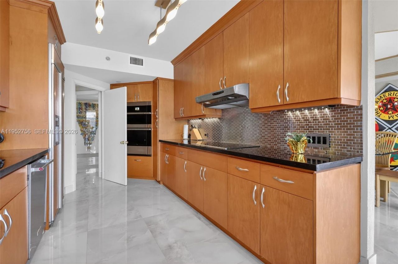 4000 Island Blvd, Unit 2602, Aventura, FL 33160 Photo