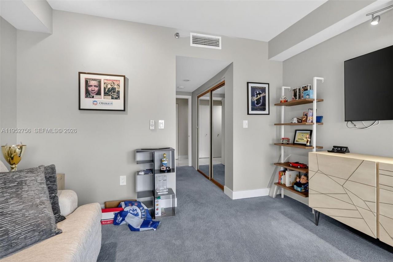 4000 Island Blvd, Unit 2602, Aventura, FL 33160 Photo
