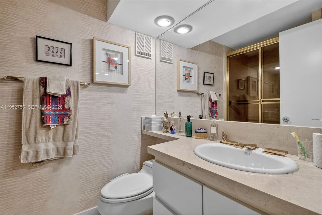 4000 Island Blvd, Unit 2602, Aventura, FL 33160 Photo