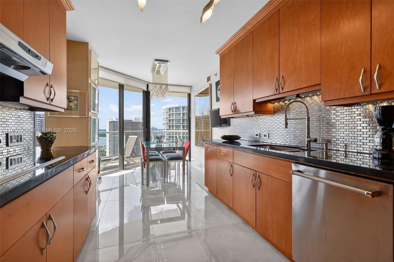 4000 Island Blvd, Unit 2602, Aventura, FL 33160 Photo