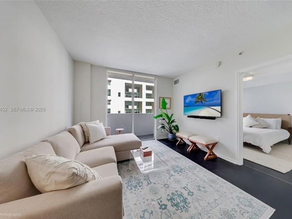 115 SW 11th St, Unit 505, Miami, FL 33130