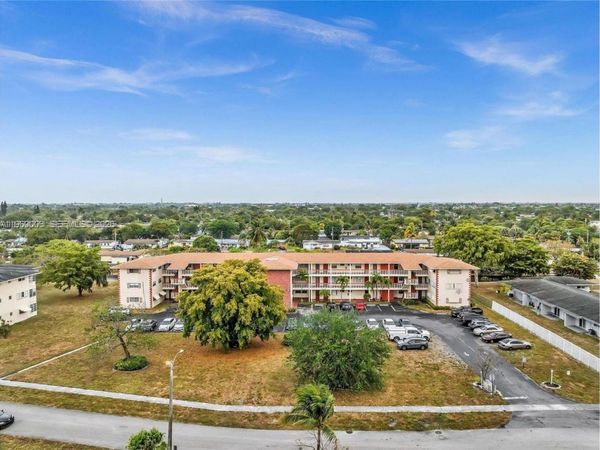 4731 NW 10th Ct, Unit 316, Plantation, FL 33313