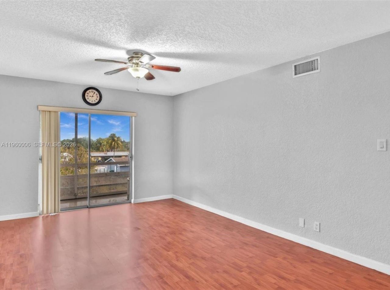 4731 NW 10th Ct, Unit 316, Plantation, FL 33313 Photo