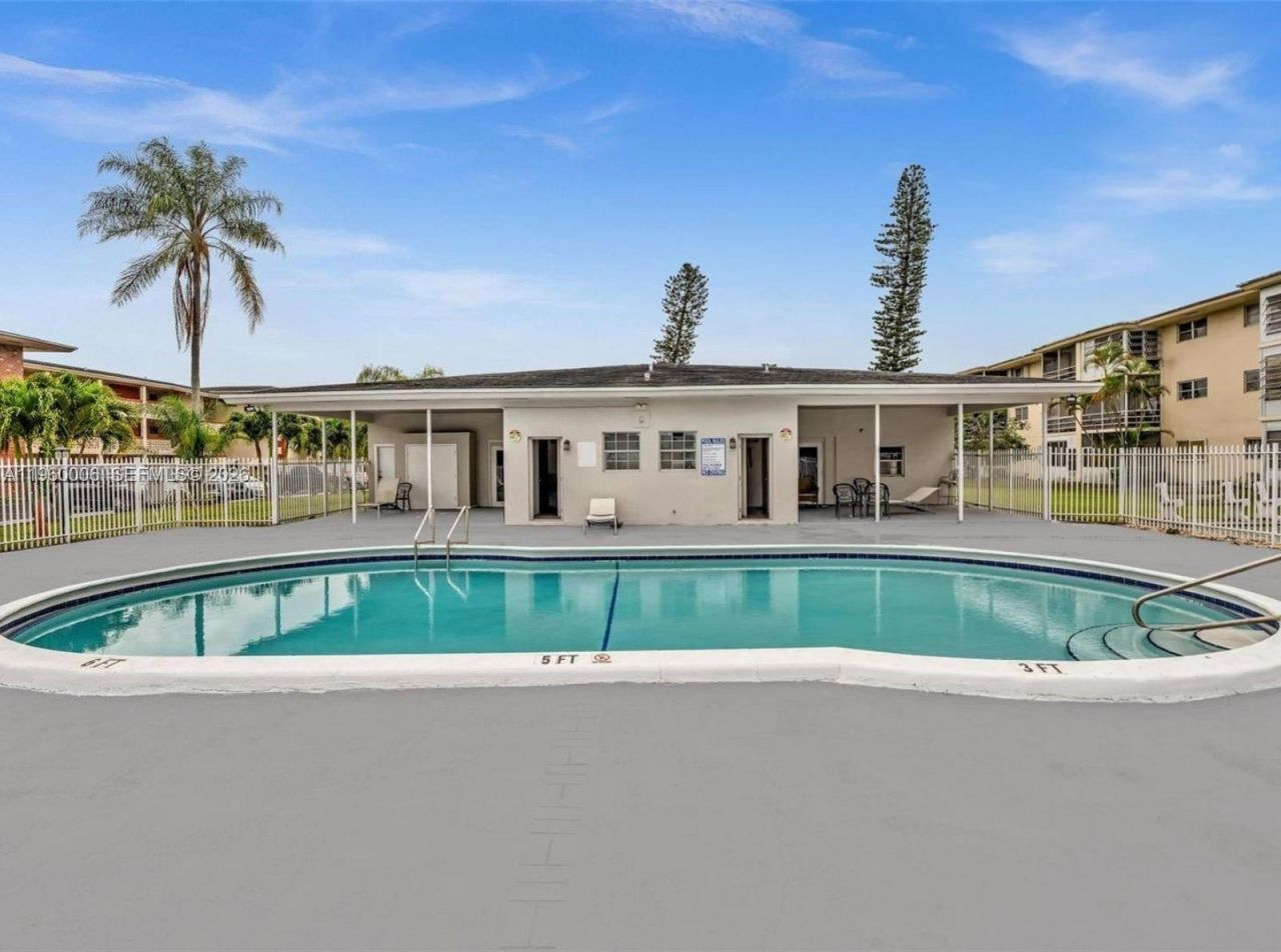 4731 NW 10th Ct, Unit 316, Plantation, FL 33313 Photo