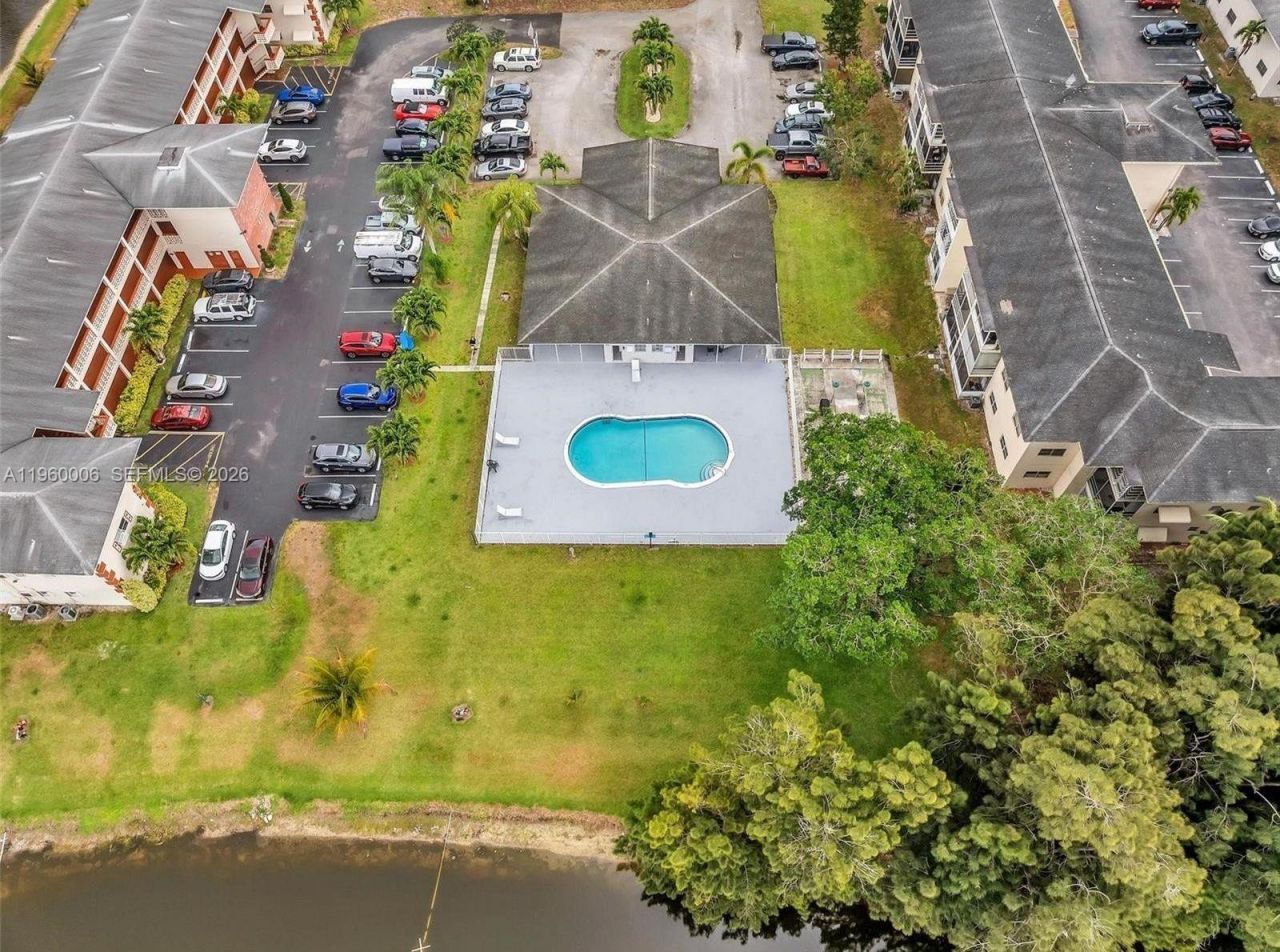 4731 NW 10th Ct, Unit 316, Plantation, FL 33313 Photo