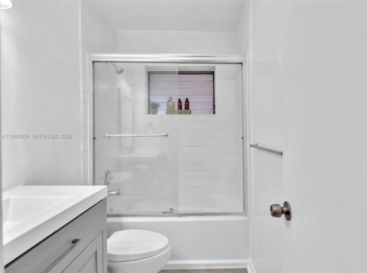 4731 NW 10th Ct, Unit 316, Plantation, FL 33313 Photo