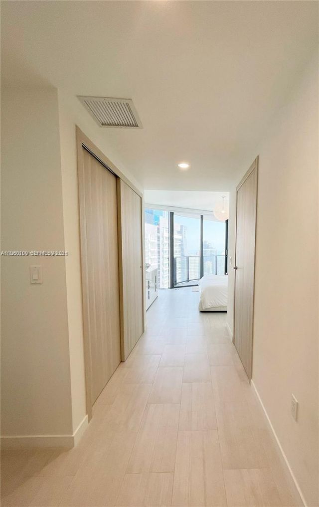 1000 Brickell Plz , Unit 4301, Miami, FL 33131 Photo